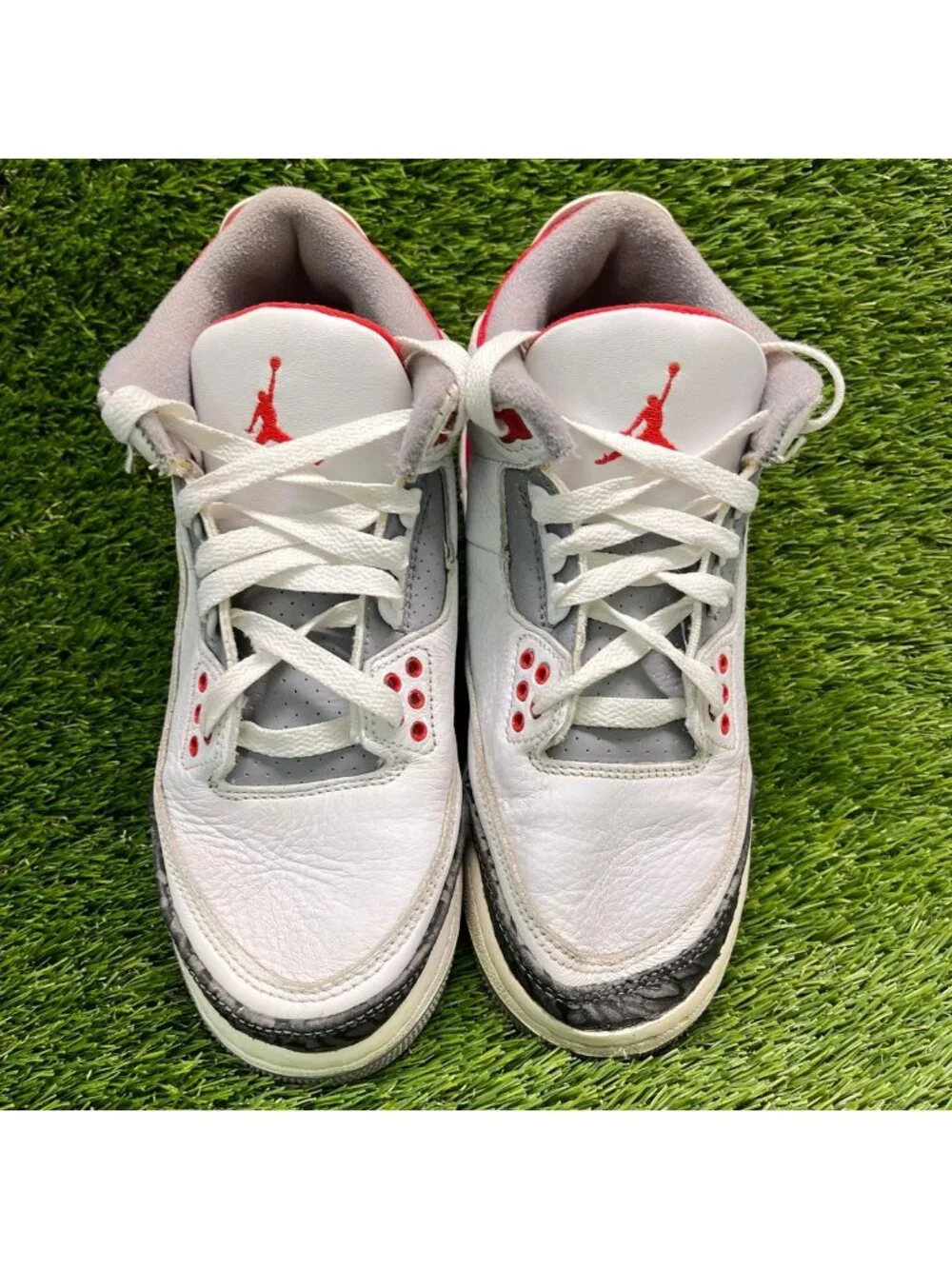 Nike Air Jordan 3 Retro Fire Red White Boys Size 5.5Y Basketball Shoes Sneakers